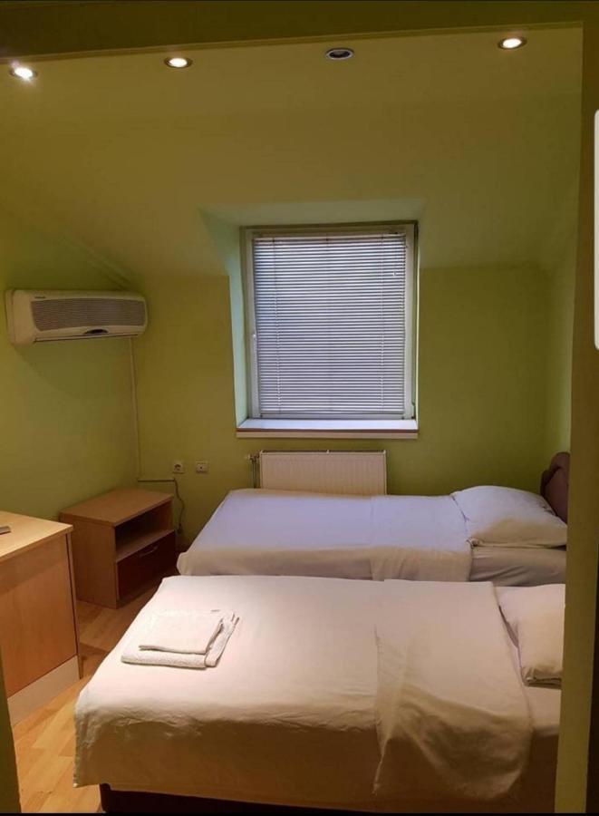 Viktorija Nova Otel Kanjiža Dış mekan fotoğraf